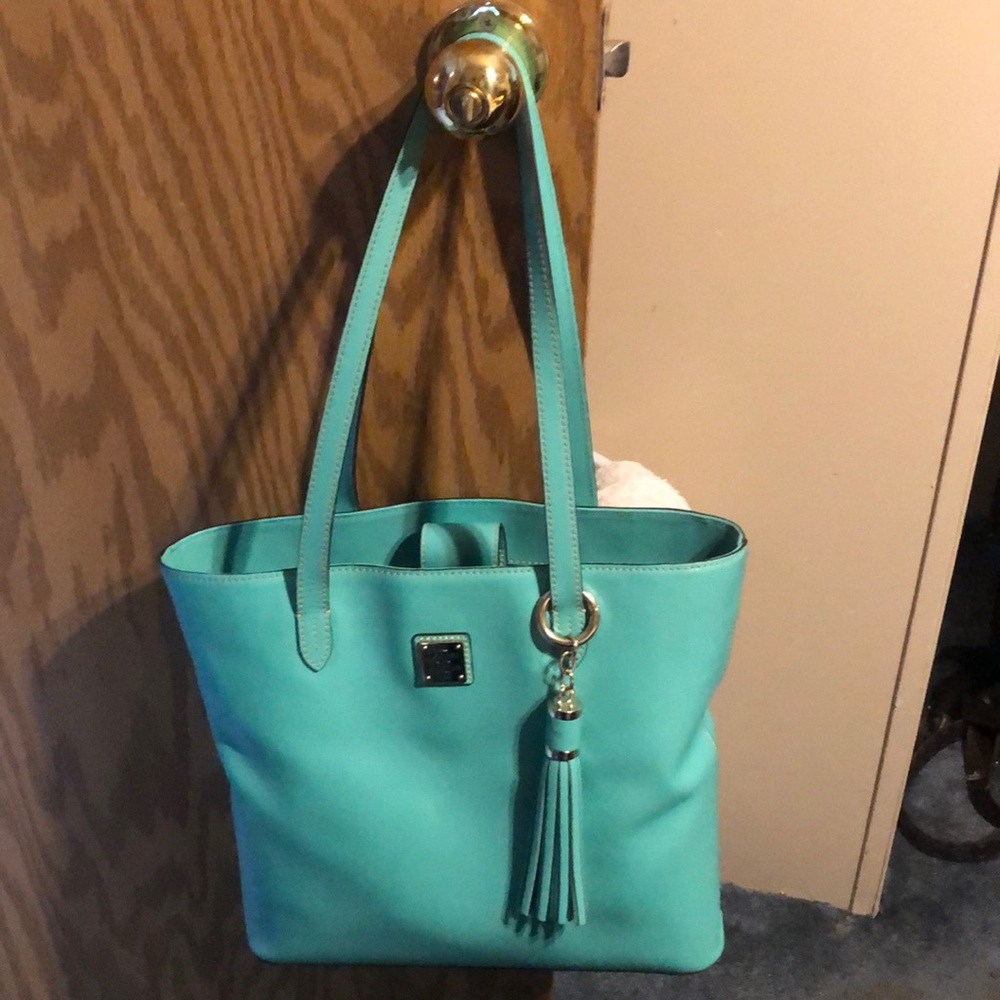Dooney & Bourke purse